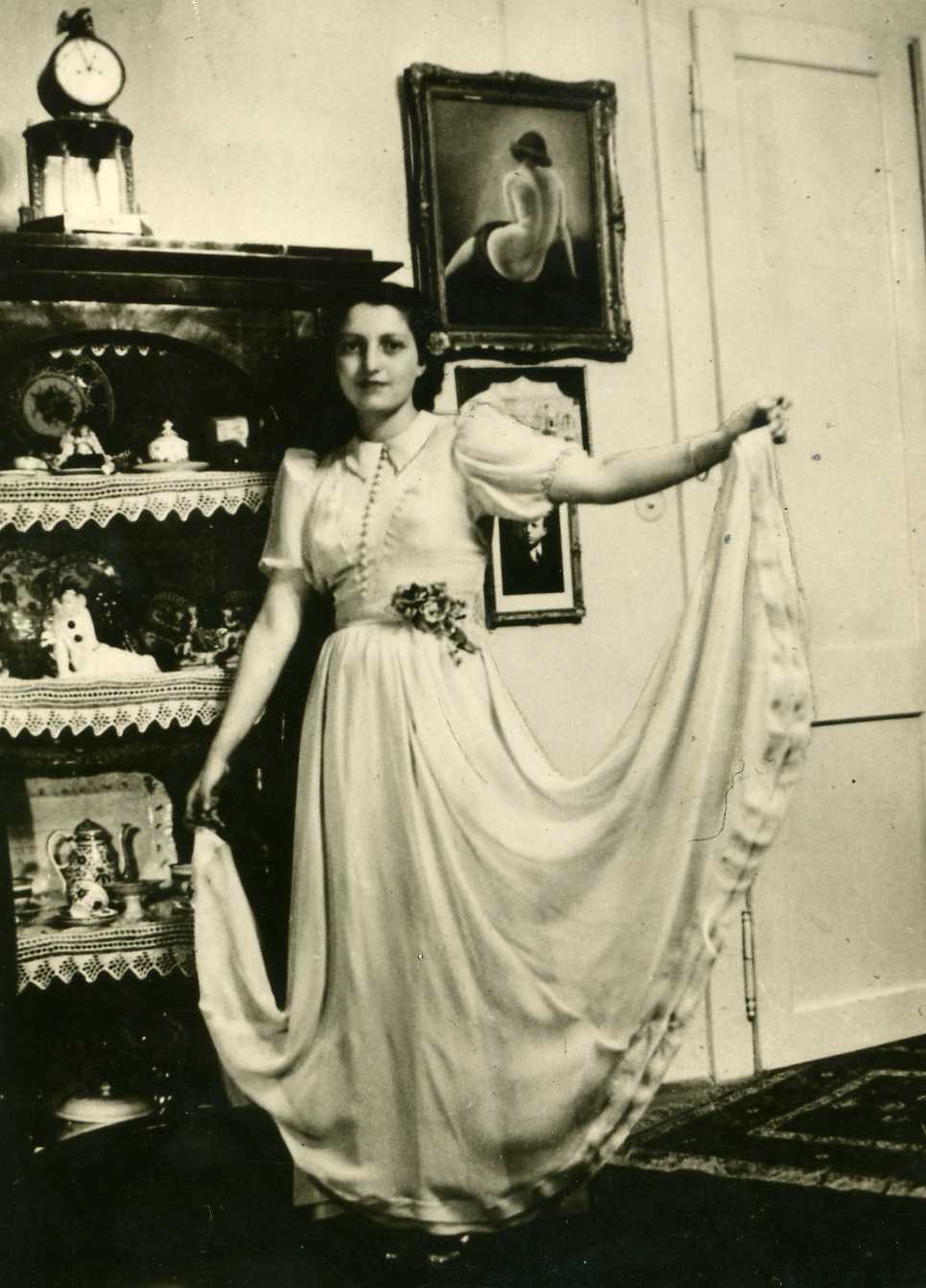 תמונה:PikiWiki Israel 7710 Hannah Senesh-1-.jpg